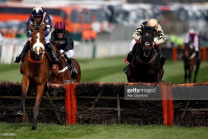 Cyrus Darius winning 2015 Top Novices' Hurdle at Aintree