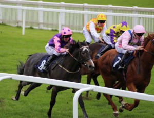 Angel Of The South (nearside) returns to Windsor