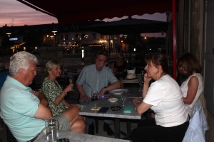 Night life in Chantilly!