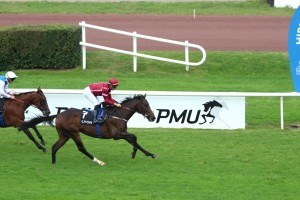 Victoire Magique heading for victory