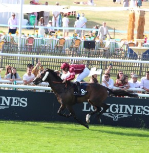Victoire Magique heading for second in a Group 3